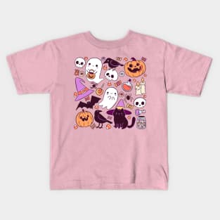 Cute and spooky halloween pattern Kids T-Shirt